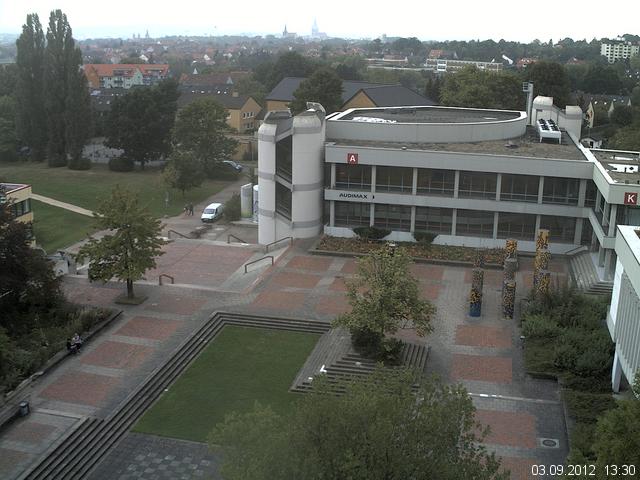 Foto der Webcam: Verwaltungsgeb&auml;ude, Innenhof mit Audimax, H&ouml;rsaal-Geb&auml;ude 1