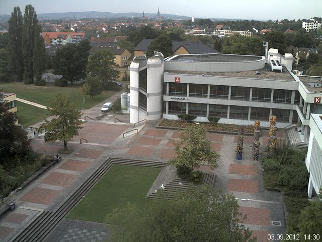 Foto der Webcam: Verwaltungsgeb&auml;ude, Innenhof mit Audimax, H&ouml;rsaal-Geb&auml;ude 1