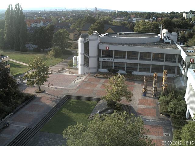 Foto der Webcam: Verwaltungsgeb&auml;ude, Innenhof mit Audimax, H&ouml;rsaal-Geb&auml;ude 1