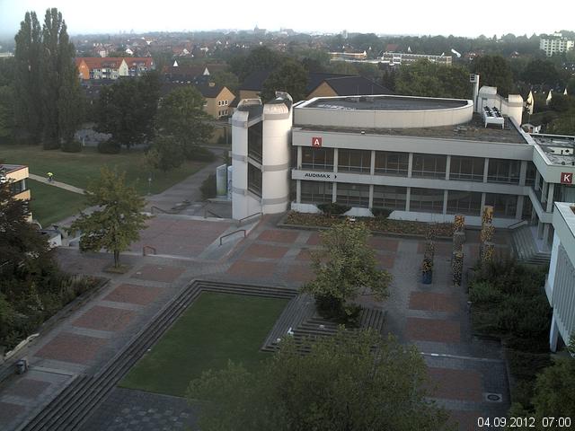Foto der Webcam: Verwaltungsgeb&auml;ude, Innenhof mit Audimax, H&ouml;rsaal-Geb&auml;ude 1