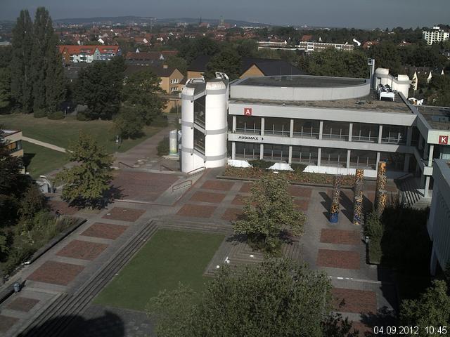 Foto der Webcam: Verwaltungsgeb&auml;ude, Innenhof mit Audimax, H&ouml;rsaal-Geb&auml;ude 1