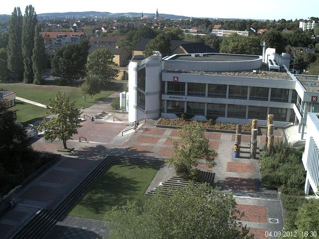 Foto der Webcam: Verwaltungsgeb&auml;ude, Innenhof mit Audimax, H&ouml;rsaal-Geb&auml;ude 1