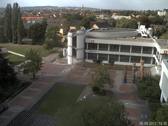 Foto der Webcam: Verwaltungsgeb&auml;ude, Innenhof mit Audimax, H&ouml;rsaal-Geb&auml;ude 1