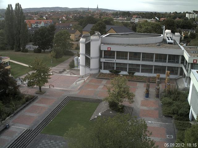 Foto der Webcam: Verwaltungsgeb&auml;ude, Innenhof mit Audimax, H&ouml;rsaal-Geb&auml;ude 1
