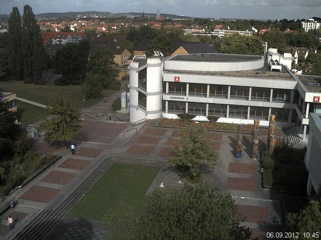 Foto der Webcam: Verwaltungsgeb&auml;ude, Innenhof mit Audimax, H&ouml;rsaal-Geb&auml;ude 1