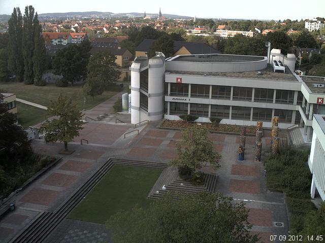 Foto der Webcam: Verwaltungsgeb&auml;ude, Innenhof mit Audimax, H&ouml;rsaal-Geb&auml;ude 1