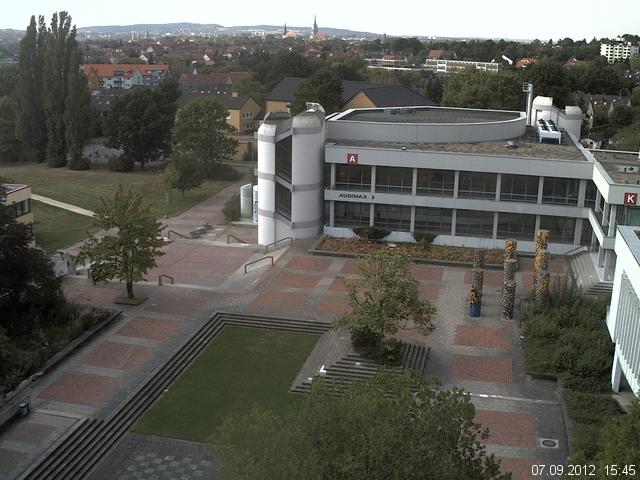 Foto der Webcam: Verwaltungsgeb&auml;ude, Innenhof mit Audimax, H&ouml;rsaal-Geb&auml;ude 1
