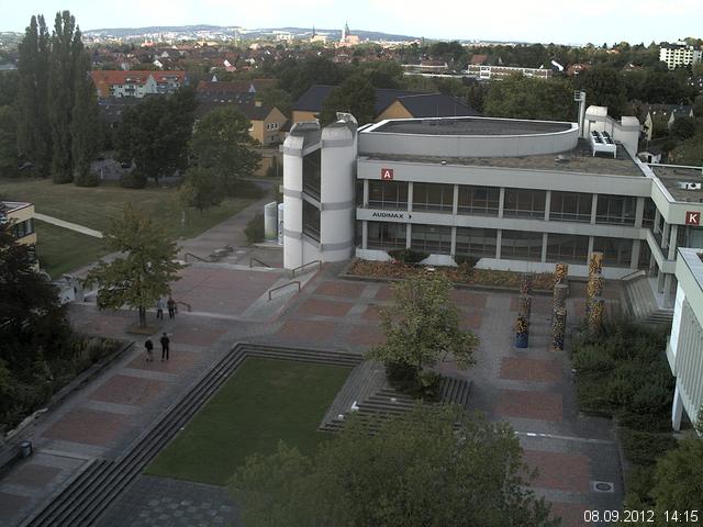 Foto der Webcam: Verwaltungsgeb&auml;ude, Innenhof mit Audimax, H&ouml;rsaal-Geb&auml;ude 1