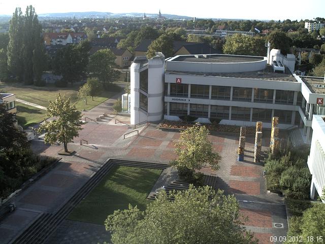 Foto der Webcam: Verwaltungsgeb&auml;ude, Innenhof mit Audimax, H&ouml;rsaal-Geb&auml;ude 1