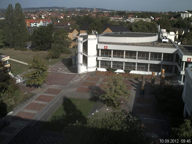 Foto der Webcam: Verwaltungsgeb&auml;ude, Innenhof mit Audimax, H&ouml;rsaal-Geb&auml;ude 1