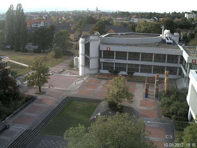 Foto der Webcam: Verwaltungsgeb&auml;ude, Innenhof mit Audimax, H&ouml;rsaal-Geb&auml;ude 1