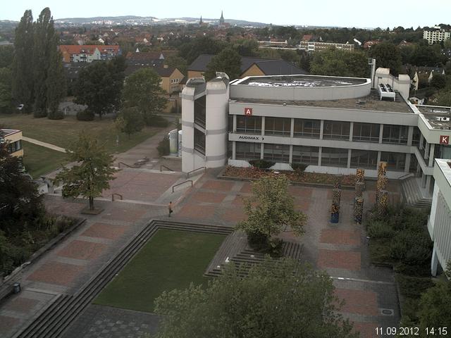 Foto der Webcam: Verwaltungsgeb&auml;ude, Innenhof mit Audimax, H&ouml;rsaal-Geb&auml;ude 1