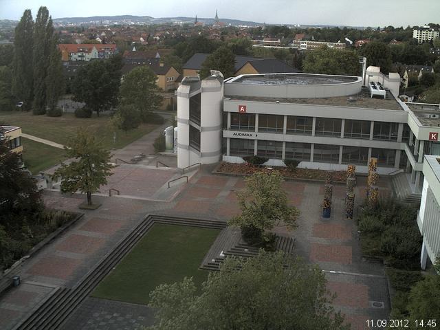 Foto der Webcam: Verwaltungsgeb&auml;ude, Innenhof mit Audimax, H&ouml;rsaal-Geb&auml;ude 1