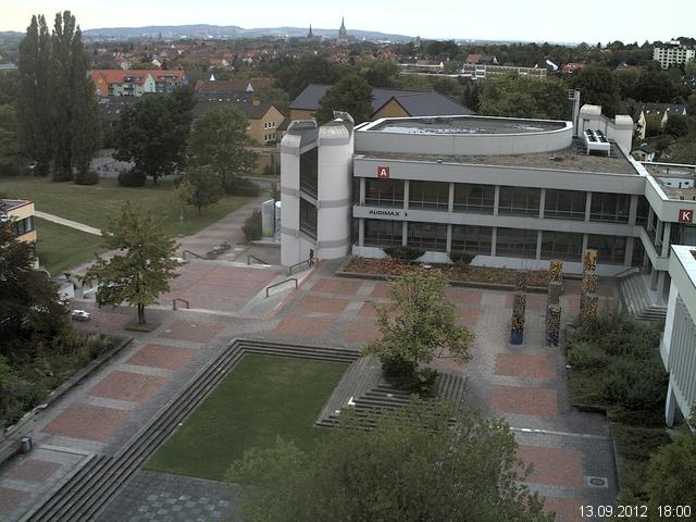 Foto der Webcam: Verwaltungsgeb&auml;ude, Innenhof mit Audimax, H&ouml;rsaal-Geb&auml;ude 1