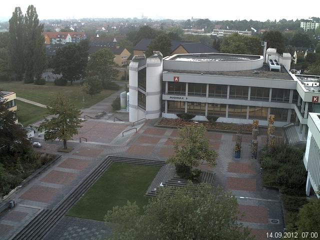 Foto der Webcam: Verwaltungsgeb&auml;ude, Innenhof mit Audimax, H&ouml;rsaal-Geb&auml;ude 1