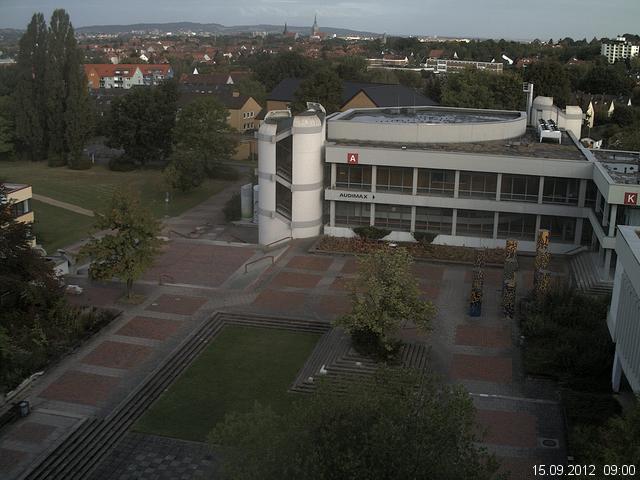 Foto der Webcam: Verwaltungsgeb&auml;ude, Innenhof mit Audimax, H&ouml;rsaal-Geb&auml;ude 1