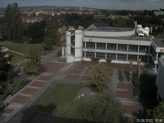 Foto der Webcam: Verwaltungsgeb&auml;ude, Innenhof mit Audimax, H&ouml;rsaal-Geb&auml;ude 1