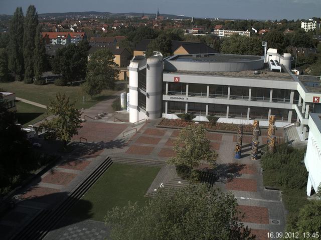 Foto der Webcam: Verwaltungsgeb&auml;ude, Innenhof mit Audimax, H&ouml;rsaal-Geb&auml;ude 1