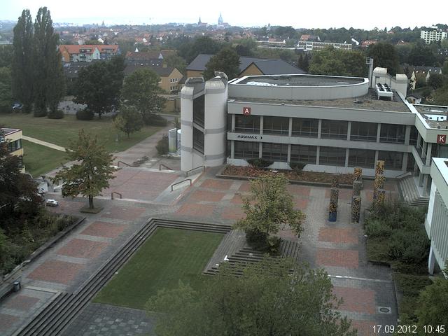 Foto der Webcam: Verwaltungsgeb&auml;ude, Innenhof mit Audimax, H&ouml;rsaal-Geb&auml;ude 1