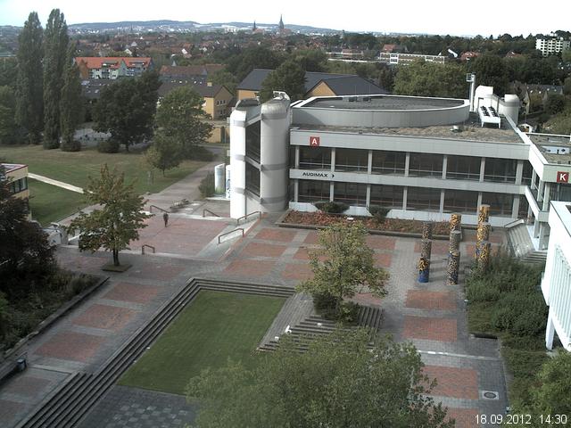 Foto der Webcam: Verwaltungsgeb&auml;ude, Innenhof mit Audimax, H&ouml;rsaal-Geb&auml;ude 1