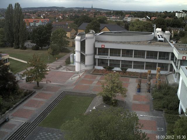 Foto der Webcam: Verwaltungsgeb&auml;ude, Innenhof mit Audimax, H&ouml;rsaal-Geb&auml;ude 1