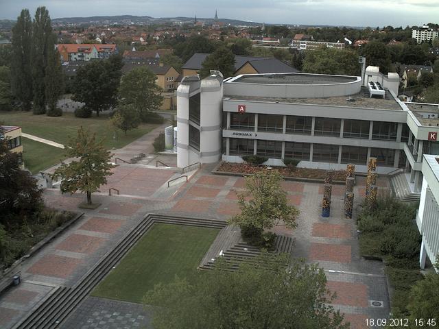 Foto der Webcam: Verwaltungsgeb&auml;ude, Innenhof mit Audimax, H&ouml;rsaal-Geb&auml;ude 1