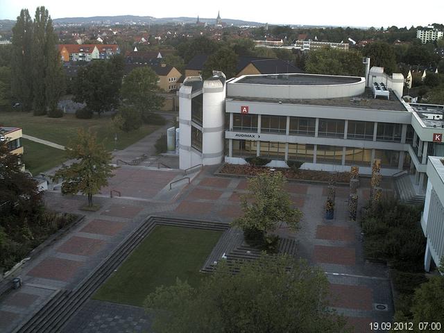 Foto der Webcam: Verwaltungsgeb&auml;ude, Innenhof mit Audimax, H&ouml;rsaal-Geb&auml;ude 1
