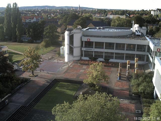 Foto der Webcam: Verwaltungsgeb&auml;ude, Innenhof mit Audimax, H&ouml;rsaal-Geb&auml;ude 1