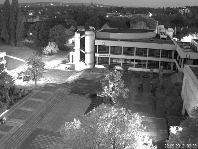 Foto der Webcam: Verwaltungsgeb&auml;ude, Innenhof mit Audimax, H&ouml;rsaal-Geb&auml;ude 1