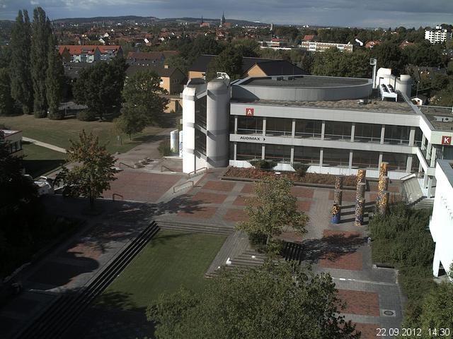Foto der Webcam: Verwaltungsgeb&auml;ude, Innenhof mit Audimax, H&ouml;rsaal-Geb&auml;ude 1