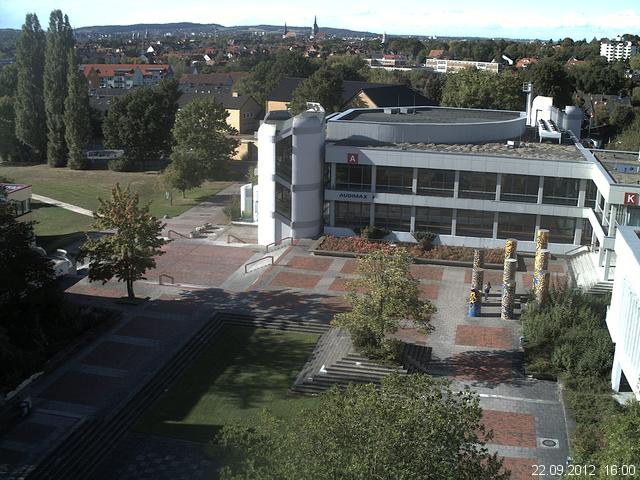 Foto der Webcam: Verwaltungsgeb&auml;ude, Innenhof mit Audimax, H&ouml;rsaal-Geb&auml;ude 1