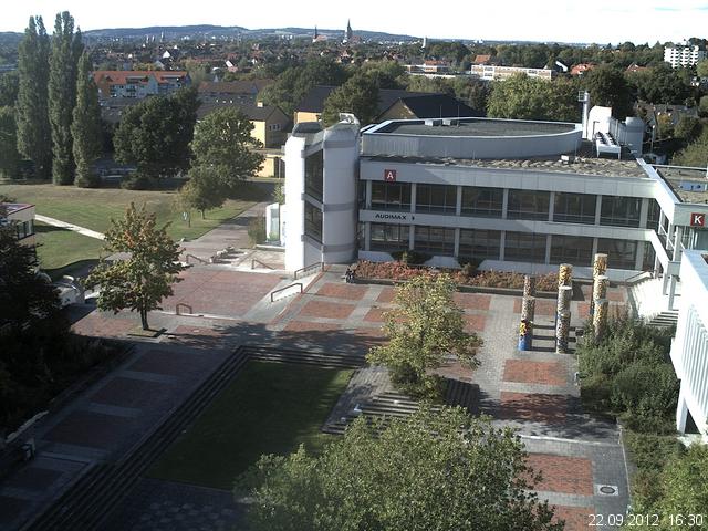 Foto der Webcam: Verwaltungsgeb&auml;ude, Innenhof mit Audimax, H&ouml;rsaal-Geb&auml;ude 1