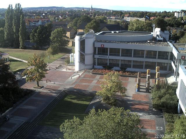 Foto der Webcam: Verwaltungsgeb&auml;ude, Innenhof mit Audimax, H&ouml;rsaal-Geb&auml;ude 1