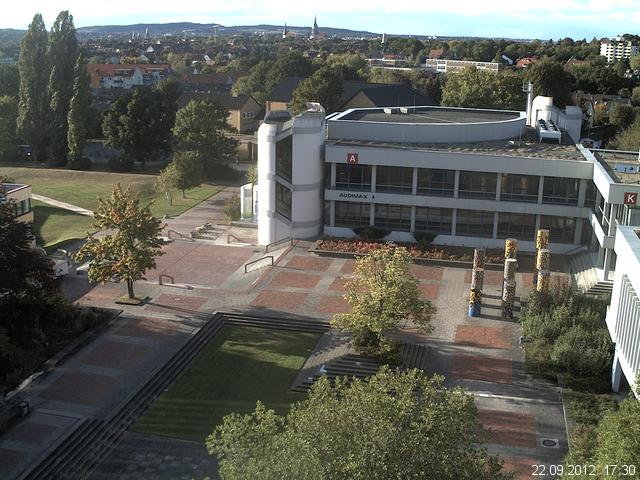 Foto der Webcam: Verwaltungsgeb&auml;ude, Innenhof mit Audimax, H&ouml;rsaal-Geb&auml;ude 1