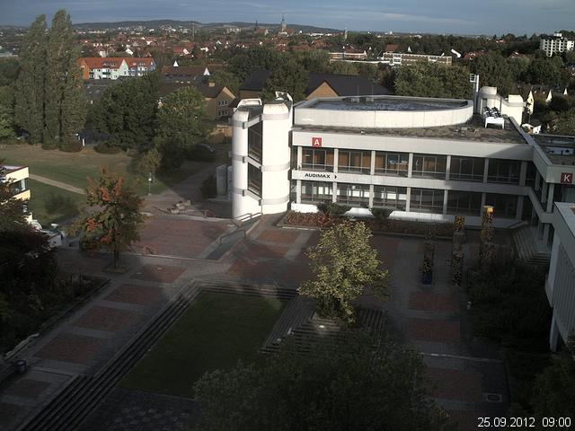 Foto der Webcam: Verwaltungsgeb&auml;ude, Innenhof mit Audimax, H&ouml;rsaal-Geb&auml;ude 1