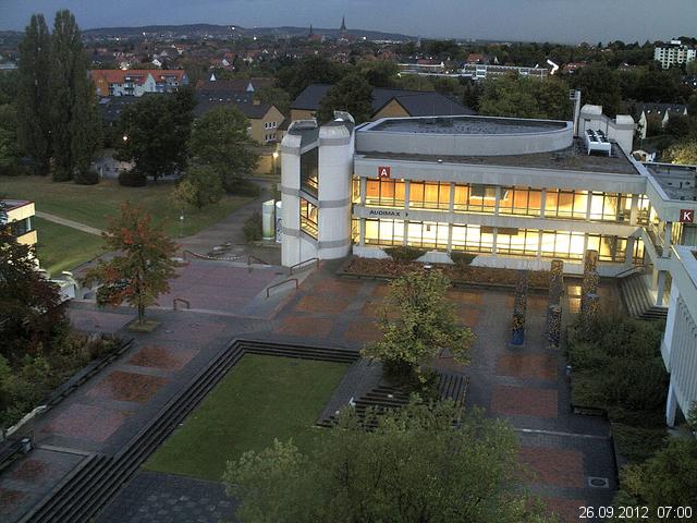 Foto der Webcam: Verwaltungsgeb&auml;ude, Innenhof mit Audimax, H&ouml;rsaal-Geb&auml;ude 1