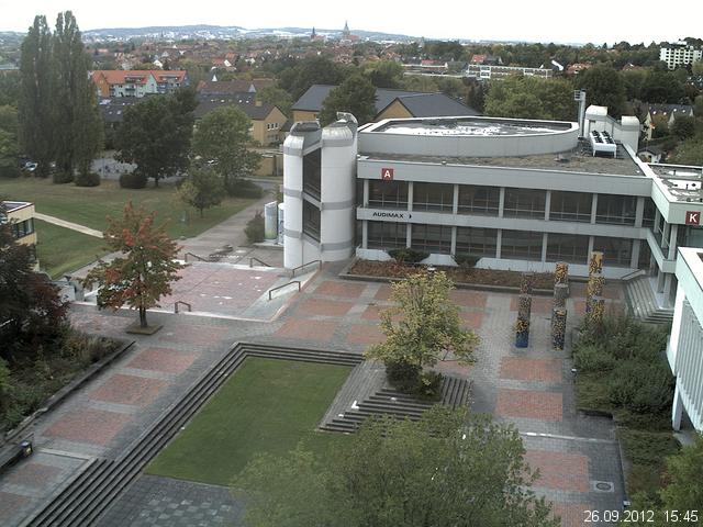 Foto der Webcam: Verwaltungsgeb&auml;ude, Innenhof mit Audimax, H&ouml;rsaal-Geb&auml;ude 1