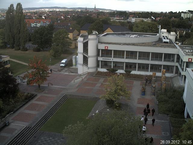 Foto der Webcam: Verwaltungsgeb&auml;ude, Innenhof mit Audimax, H&ouml;rsaal-Geb&auml;ude 1