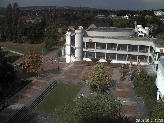 Foto der Webcam: Verwaltungsgeb&auml;ude, Innenhof mit Audimax, H&ouml;rsaal-Geb&auml;ude 1