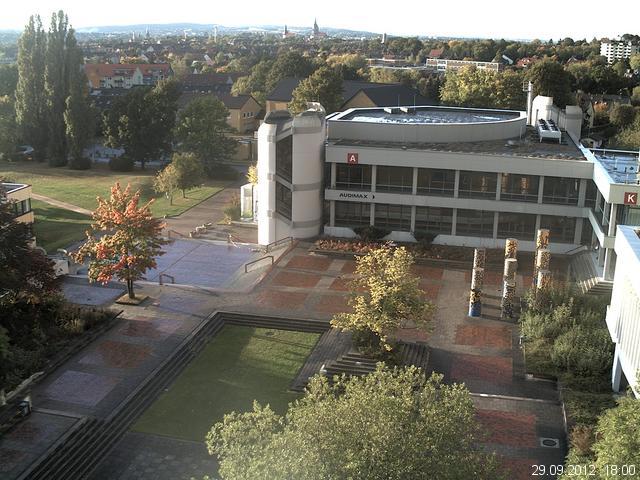 Foto der Webcam: Verwaltungsgeb&auml;ude, Innenhof mit Audimax, H&ouml;rsaal-Geb&auml;ude 1