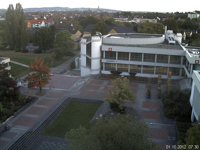 Foto der Webcam: Verwaltungsgeb&auml;ude, Innenhof mit Audimax, H&ouml;rsaal-Geb&auml;ude 1