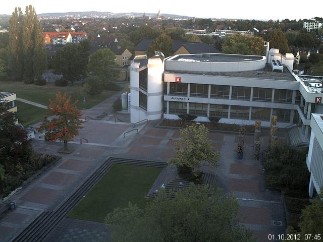 Foto der Webcam: Verwaltungsgeb&auml;ude, Innenhof mit Audimax, H&ouml;rsaal-Geb&auml;ude 1