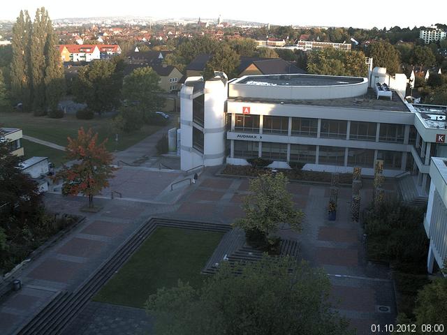 Foto der Webcam: Verwaltungsgeb&auml;ude, Innenhof mit Audimax, H&ouml;rsaal-Geb&auml;ude 1