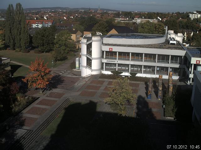 Foto der Webcam: Verwaltungsgeb&auml;ude, Innenhof mit Audimax, H&ouml;rsaal-Geb&auml;ude 1