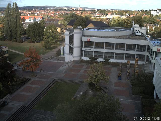 Foto der Webcam: Verwaltungsgeb&auml;ude, Innenhof mit Audimax, H&ouml;rsaal-Geb&auml;ude 1