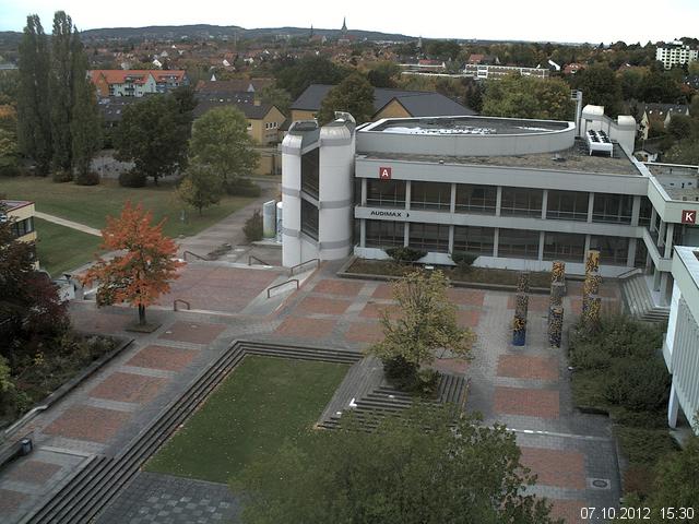 Foto der Webcam: Verwaltungsgeb&auml;ude, Innenhof mit Audimax, H&ouml;rsaal-Geb&auml;ude 1