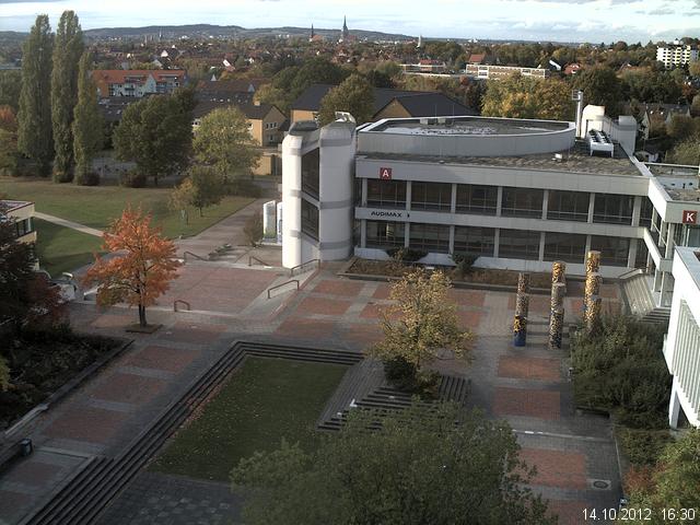 Foto der Webcam: Verwaltungsgeb&auml;ude, Innenhof mit Audimax, H&ouml;rsaal-Geb&auml;ude 1