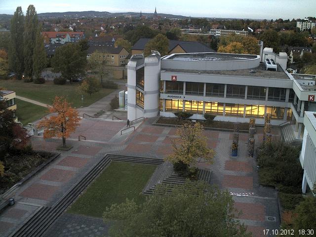 Foto der Webcam: Verwaltungsgeb&auml;ude, Innenhof mit Audimax, H&ouml;rsaal-Geb&auml;ude 1