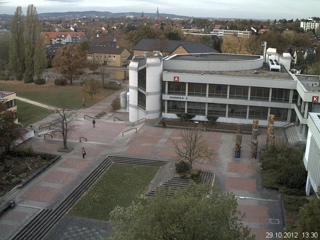 Foto der Webcam: Verwaltungsgeb&auml;ude, Innenhof mit Audimax, H&ouml;rsaal-Geb&auml;ude 1
