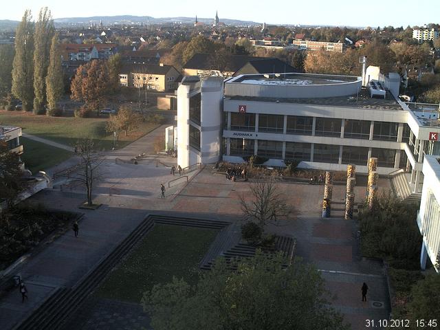 Foto der Webcam: Verwaltungsgeb&auml;ude, Innenhof mit Audimax, H&ouml;rsaal-Geb&auml;ude 1